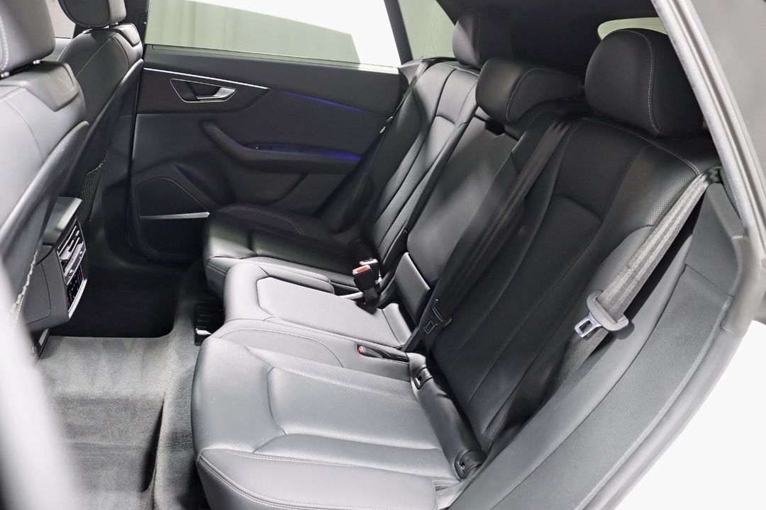 2021 Audi Q8
