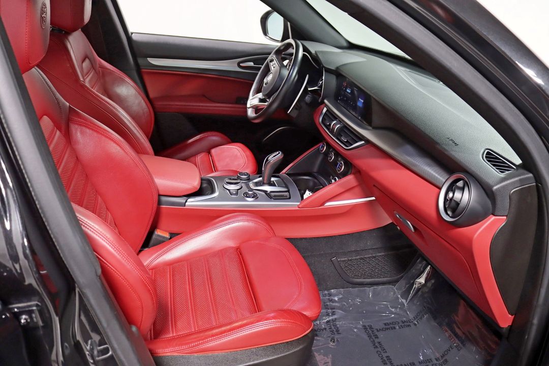 2021 Alfa Romeo Stelvio