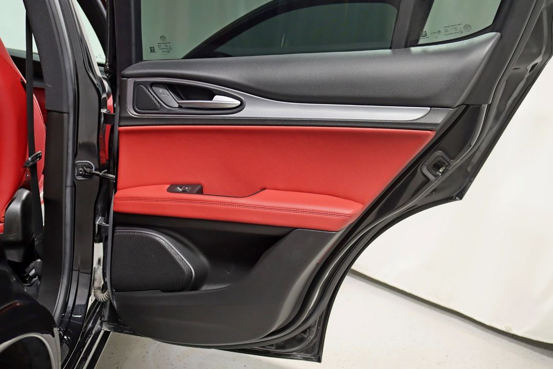 2021 Alfa Romeo Stelvio