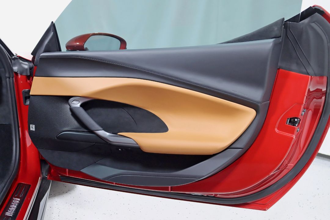 2024 Ferrari 296 GTS