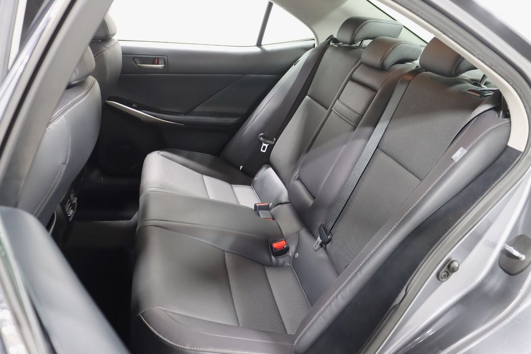 2019 Lexus IS 300