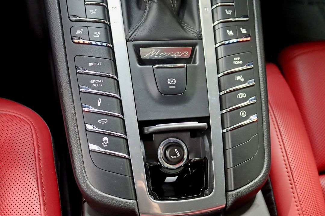 2018 Porsche Macan