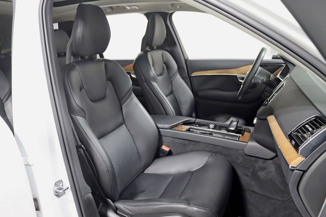 2021 Volvo XC90 Recharge