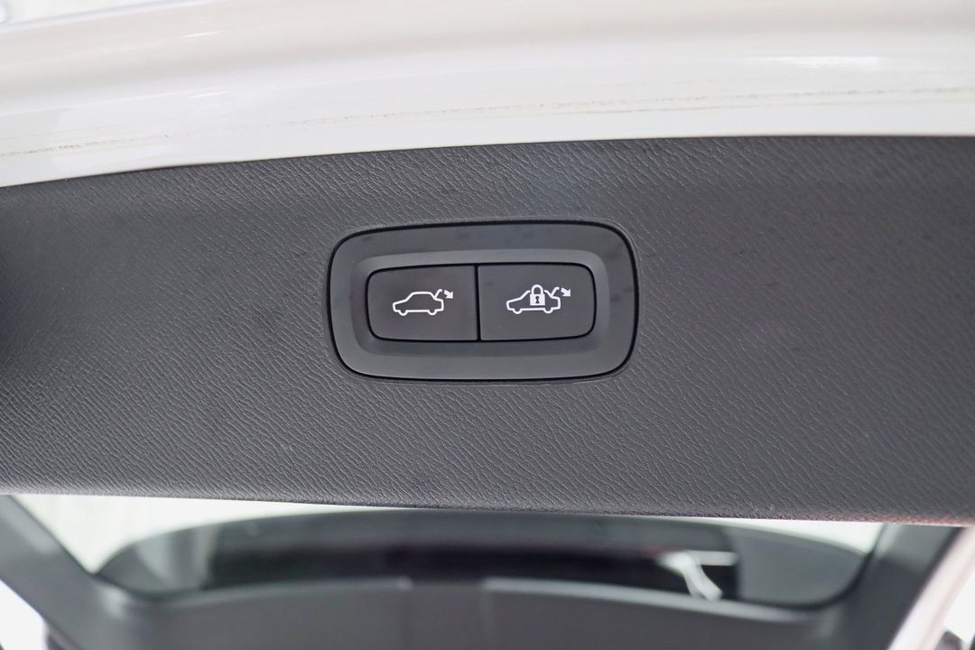 2021 Volvo XC90 Recharge