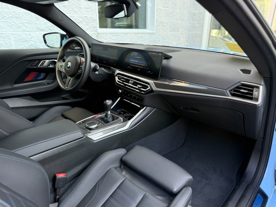 2023 BMW M2