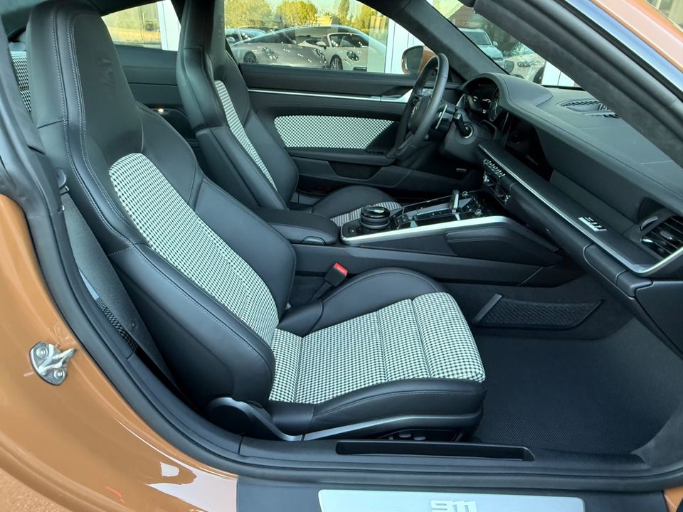 2025 Porsche 911