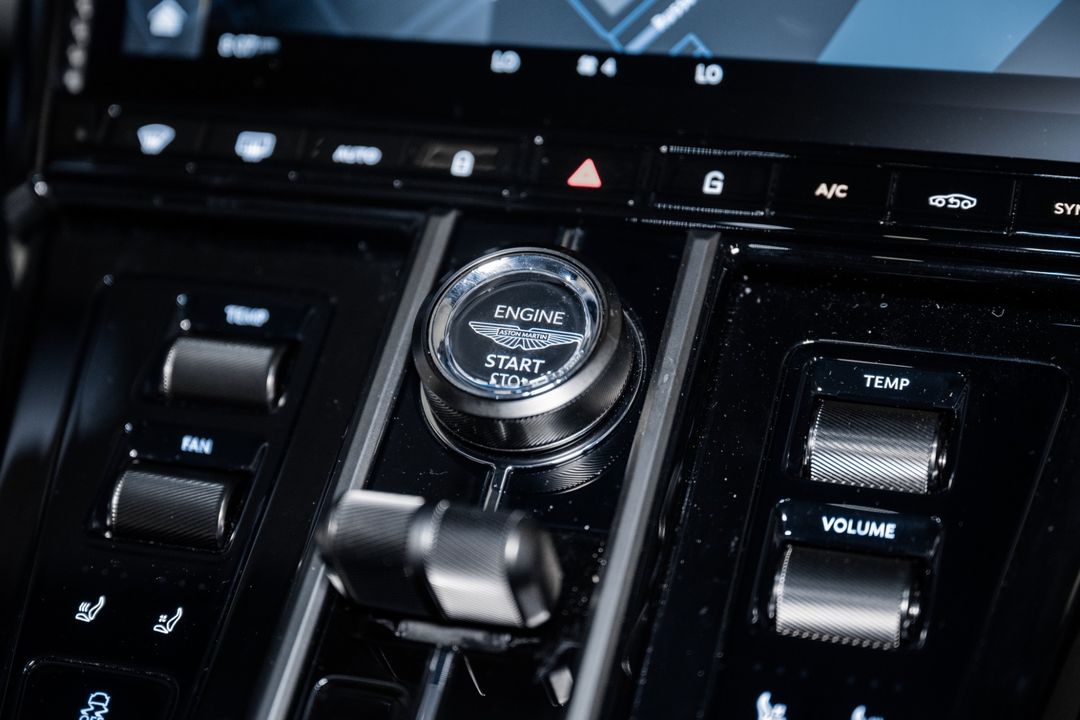2026 ASTON MARTIN VANTAGE