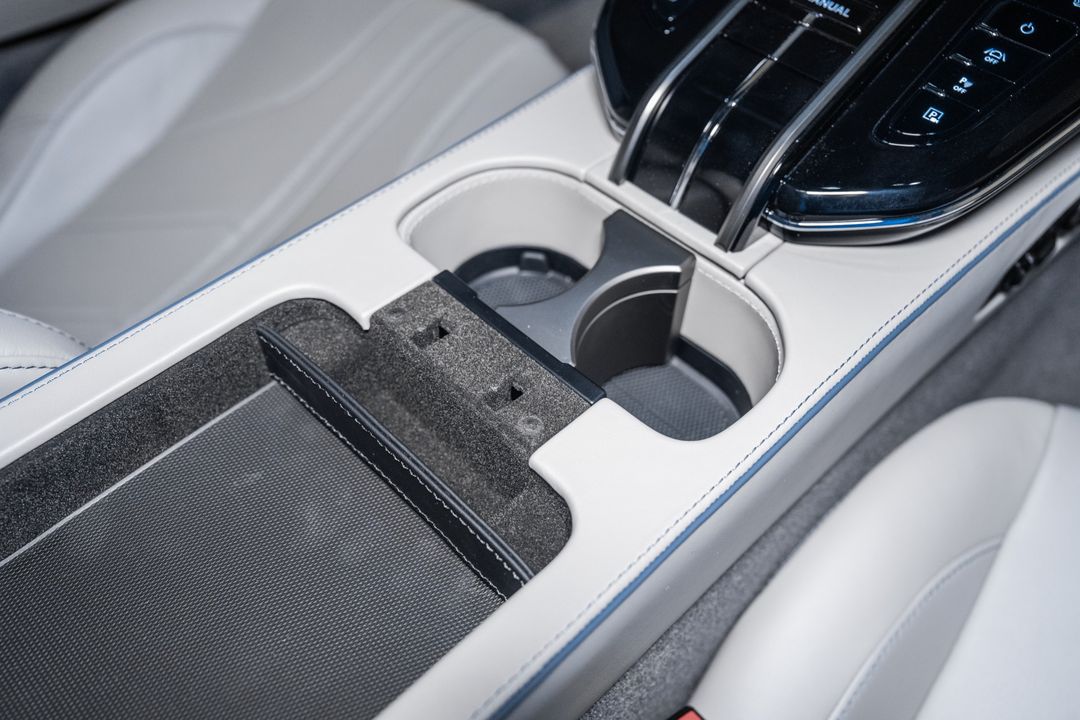 2026 ASTON MARTIN VANTAGE