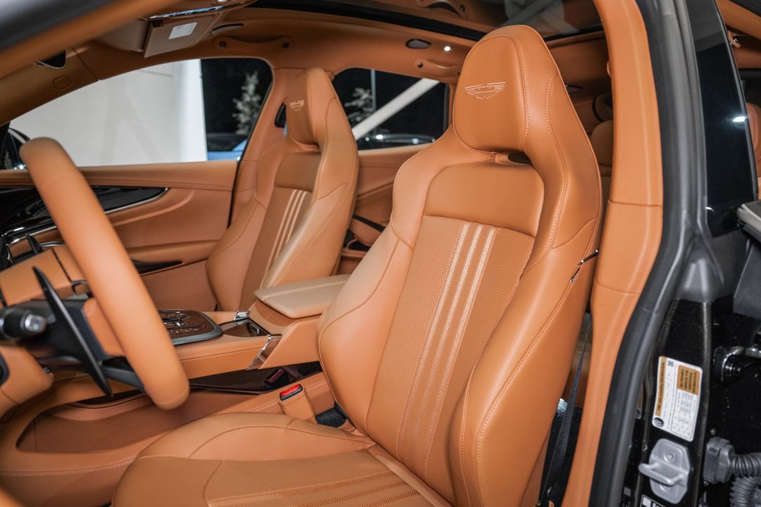 2026 ASTON MARTIN DBX