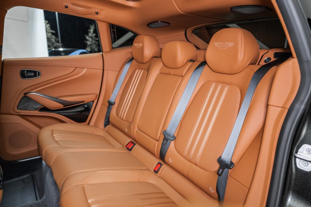 2026 ASTON MARTIN DBX