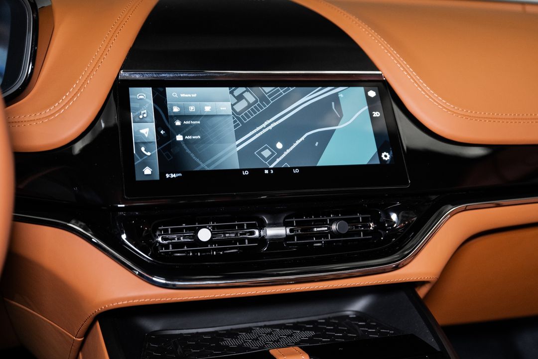 2026 ASTON MARTIN DBX