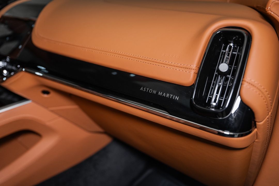 2026 ASTON MARTIN DBX