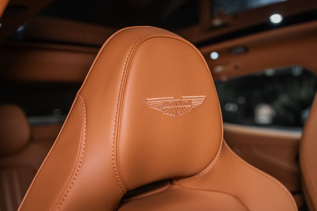2026 ASTON MARTIN DBX