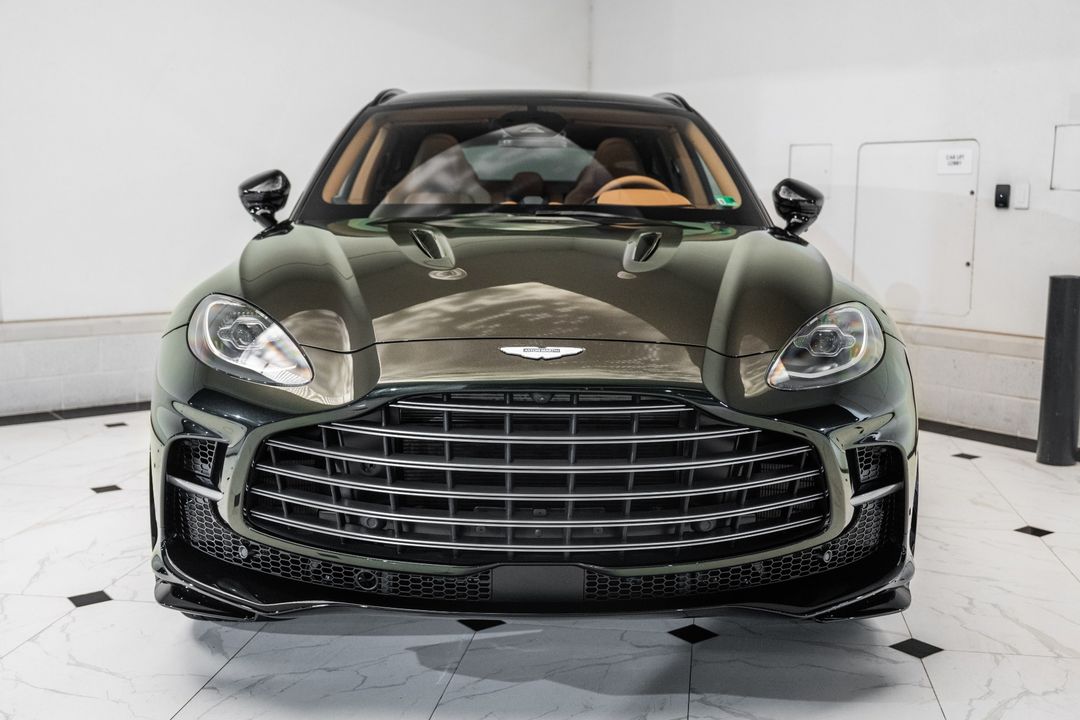 2026 ASTON MARTIN DBX