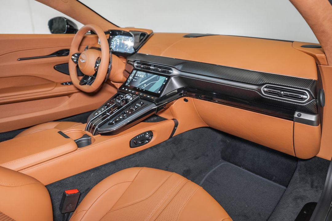 2026 ASTON MARTIN VANTAGE