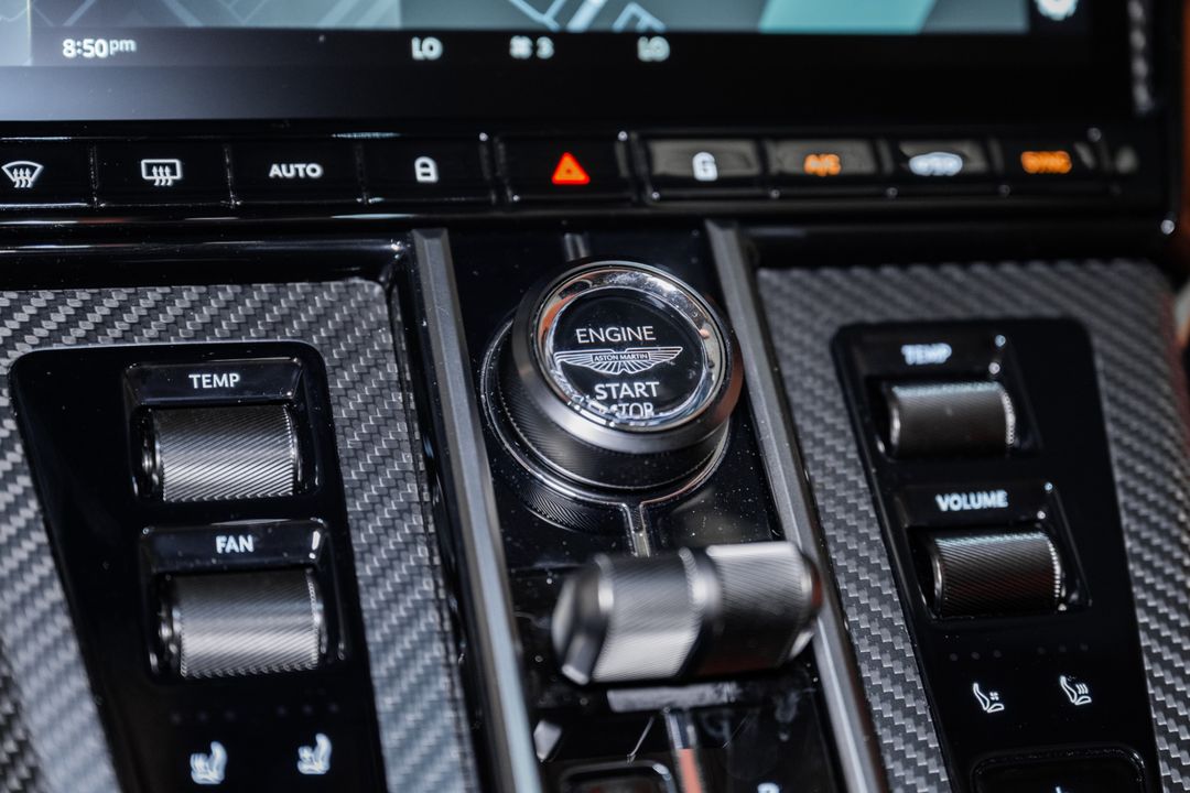 2026 ASTON MARTIN VANTAGE