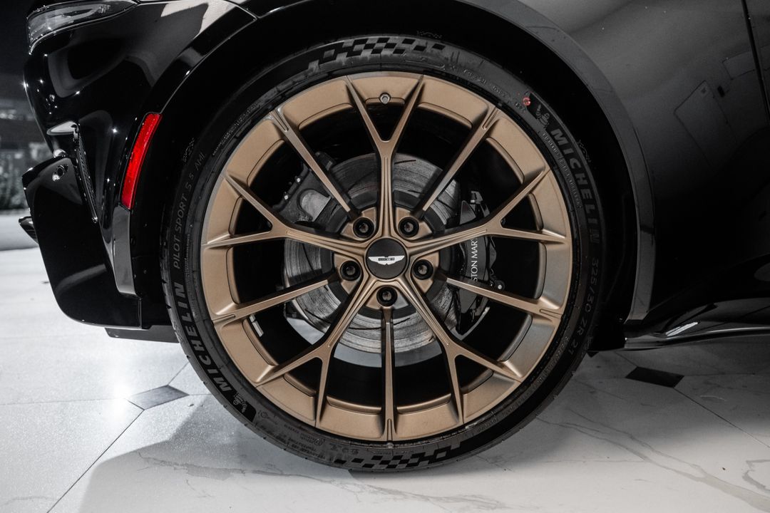 2026 ASTON MARTIN VANTAGE