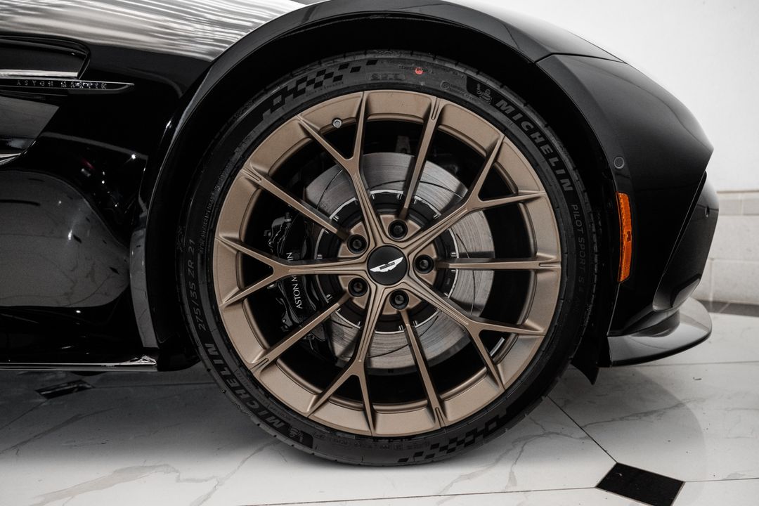2026 ASTON MARTIN VANTAGE