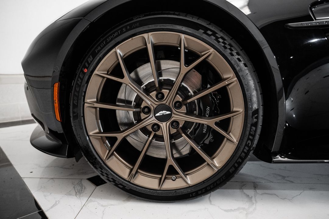 2026 ASTON MARTIN VANTAGE