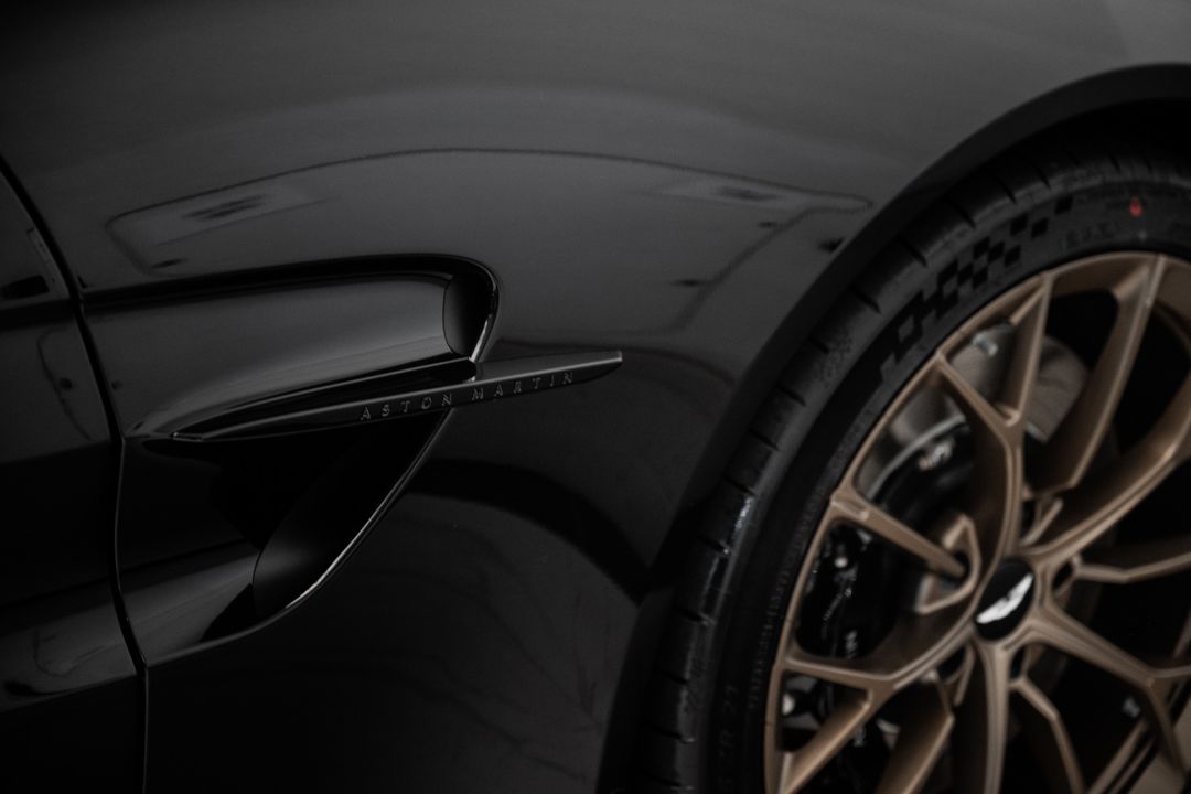 2026 ASTON MARTIN VANTAGE