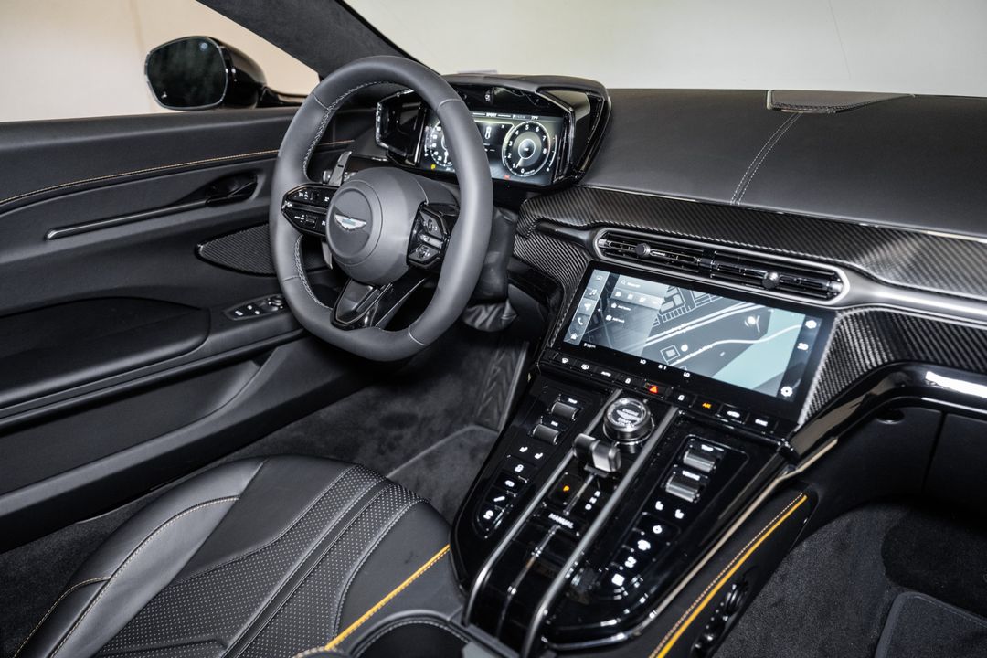 2026 Aston Martin VANTAGE