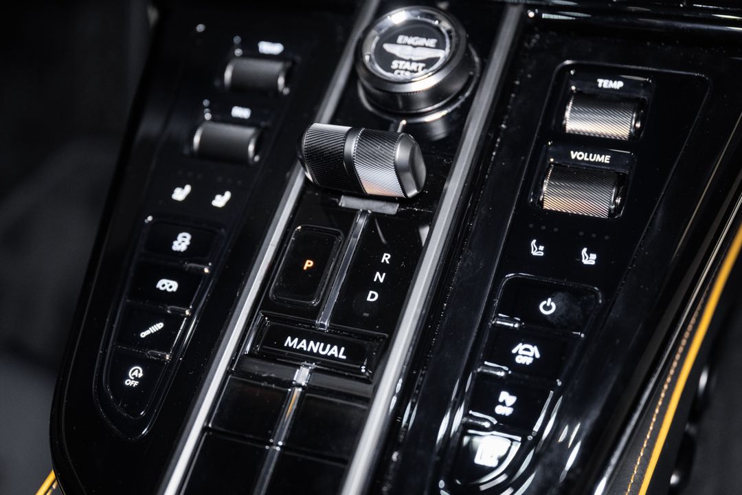 2026 Aston Martin VANTAGE