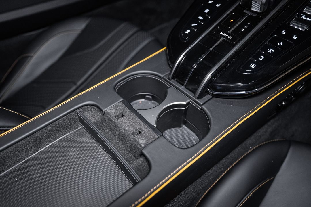 2026 Aston Martin VANTAGE