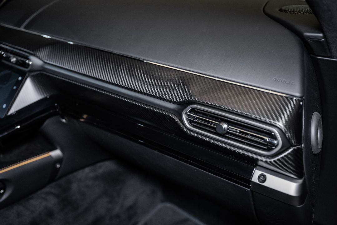 2026 Aston Martin VANTAGE