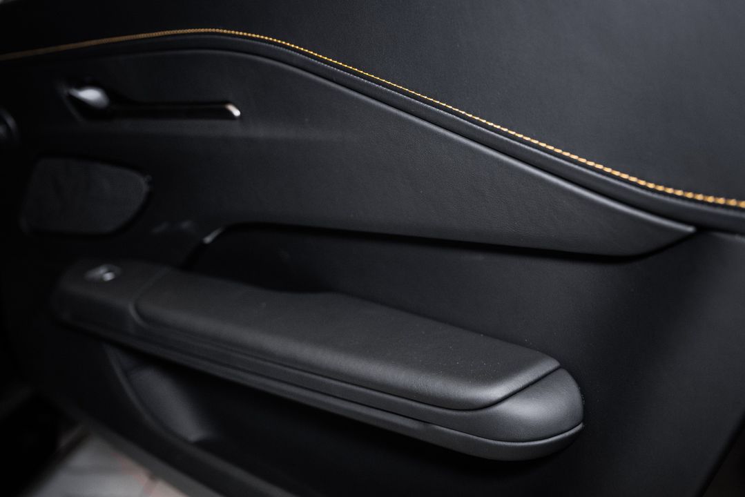 2026 Aston Martin VANTAGE