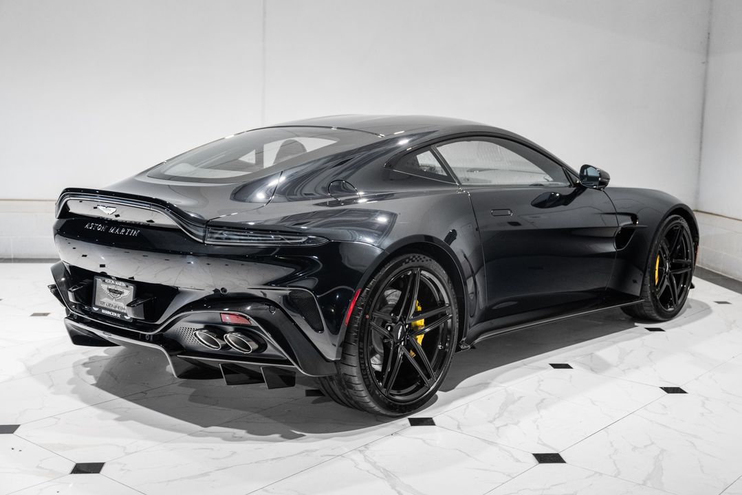 2026 Aston Martin VANTAGE