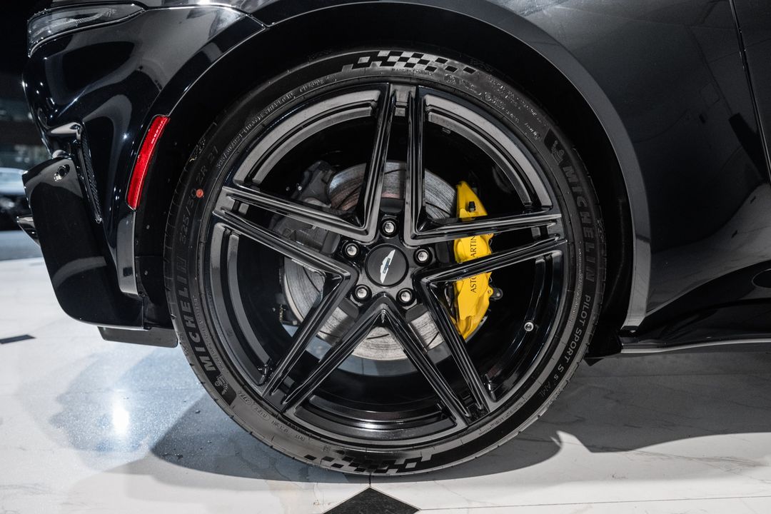 2026 Aston Martin VANTAGE