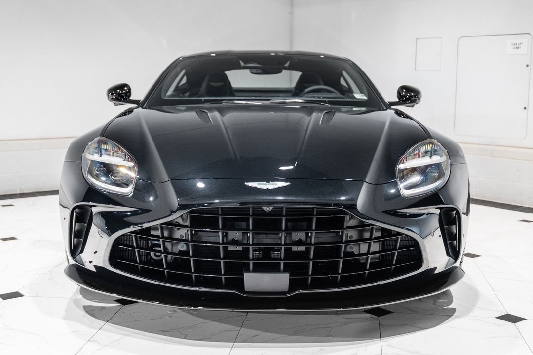 2026 Aston Martin VANTAGE