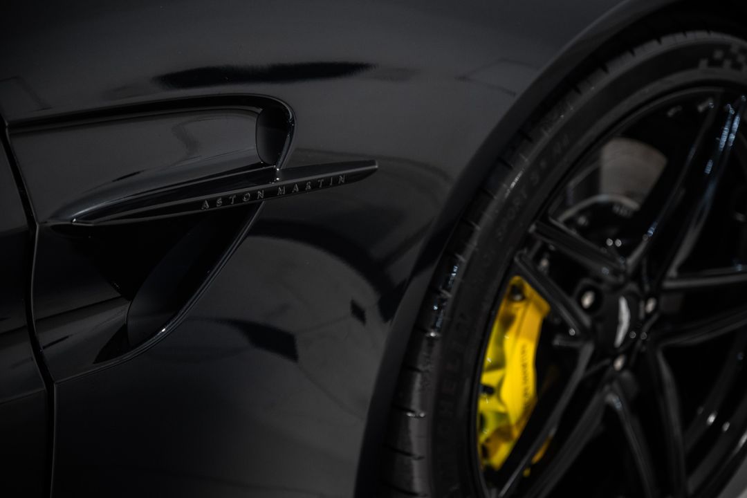 2026 Aston Martin VANTAGE