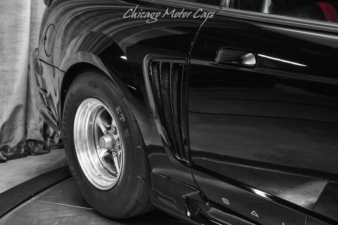 2000 Ford Mustang