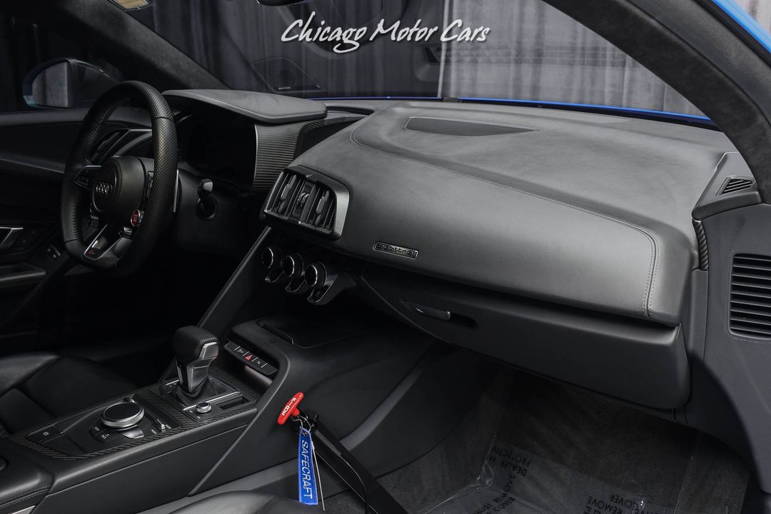 2017 Audi R8 V10 Plus