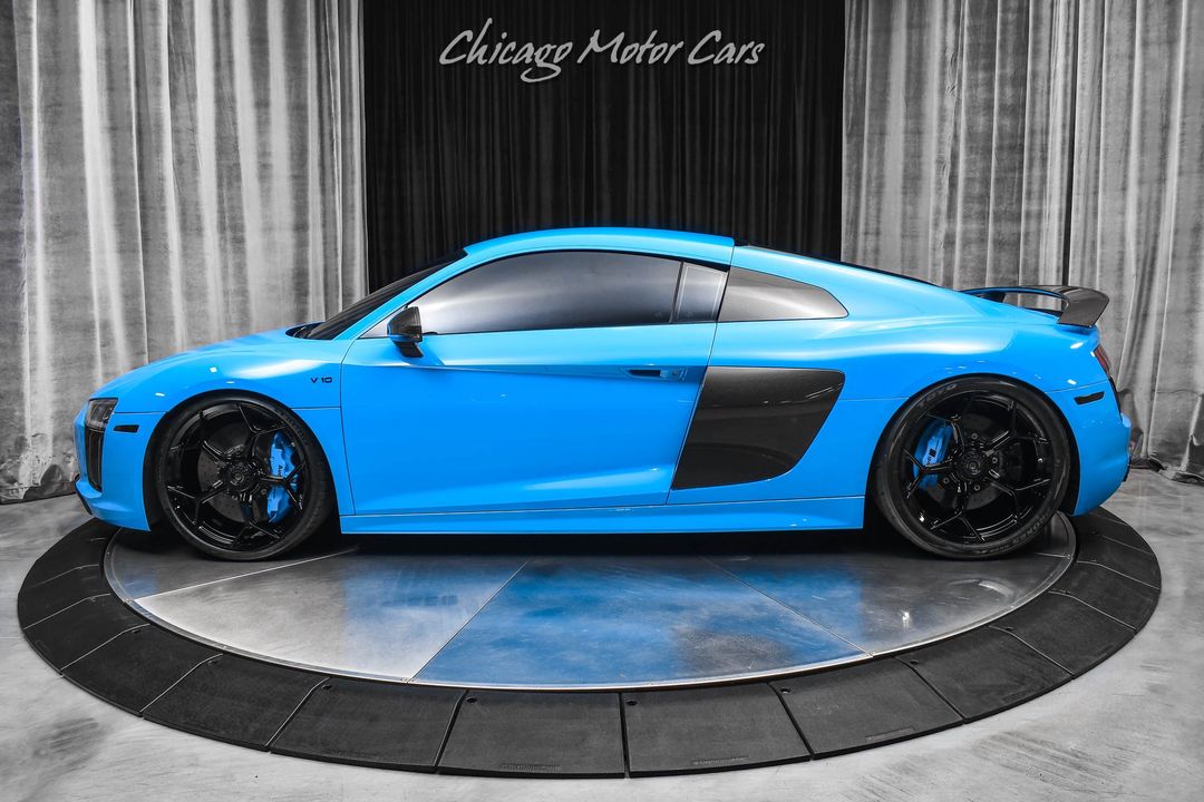 2017 Audi R8 V10 Plus