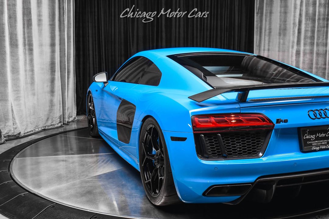 2017 Audi R8 V10 Plus