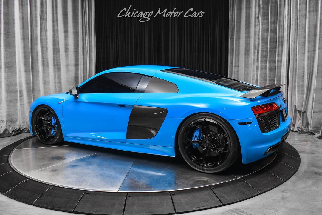 2017 Audi R8 V10 Plus