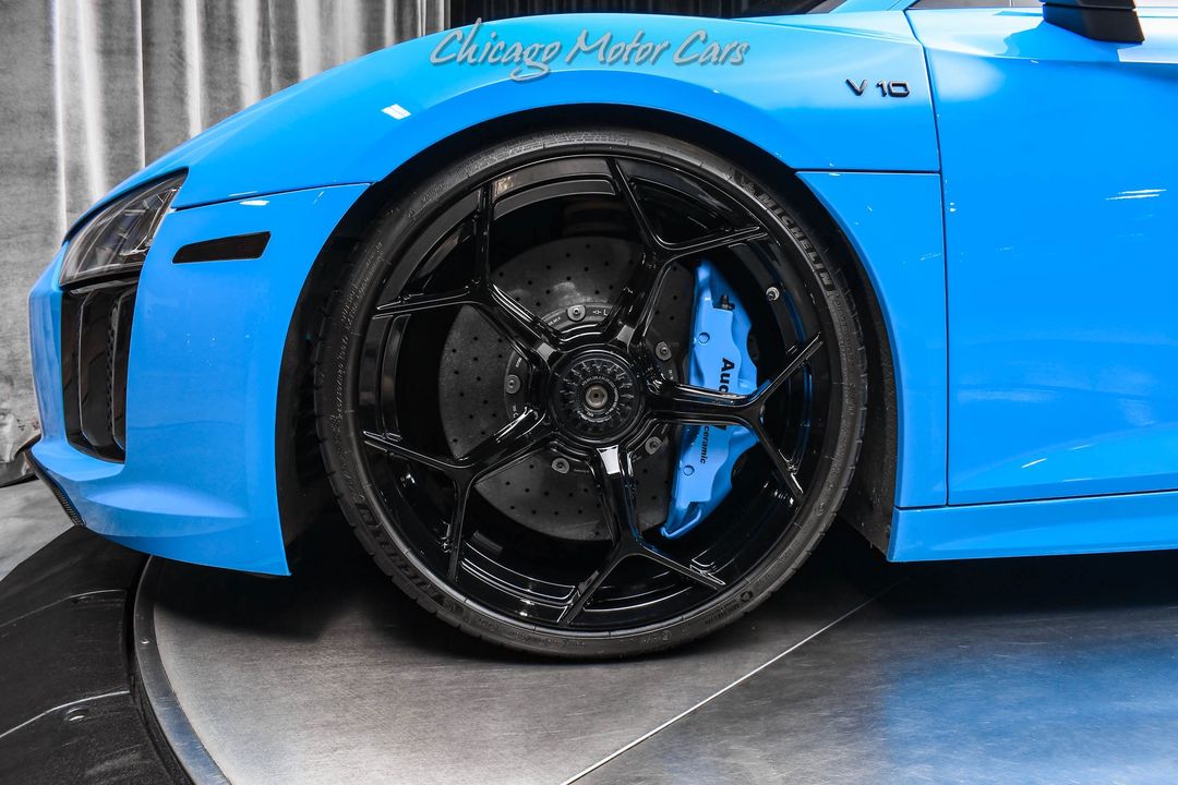 2017 Audi R8 V10 Plus