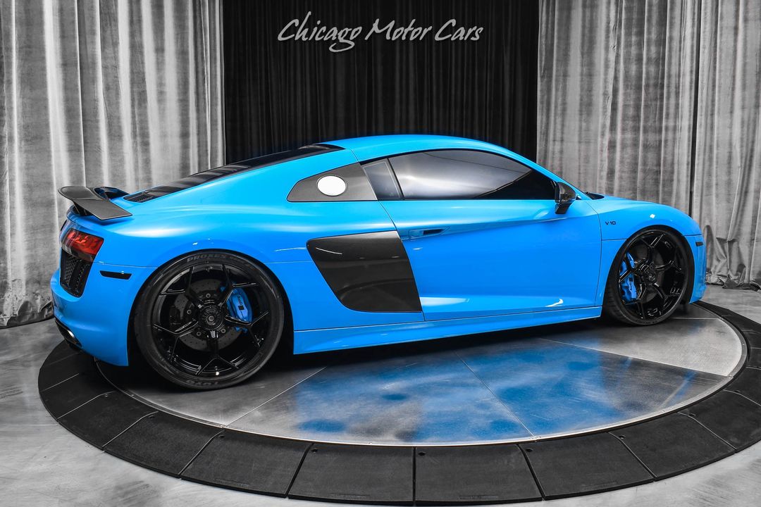 2017 Audi R8 V10 Plus