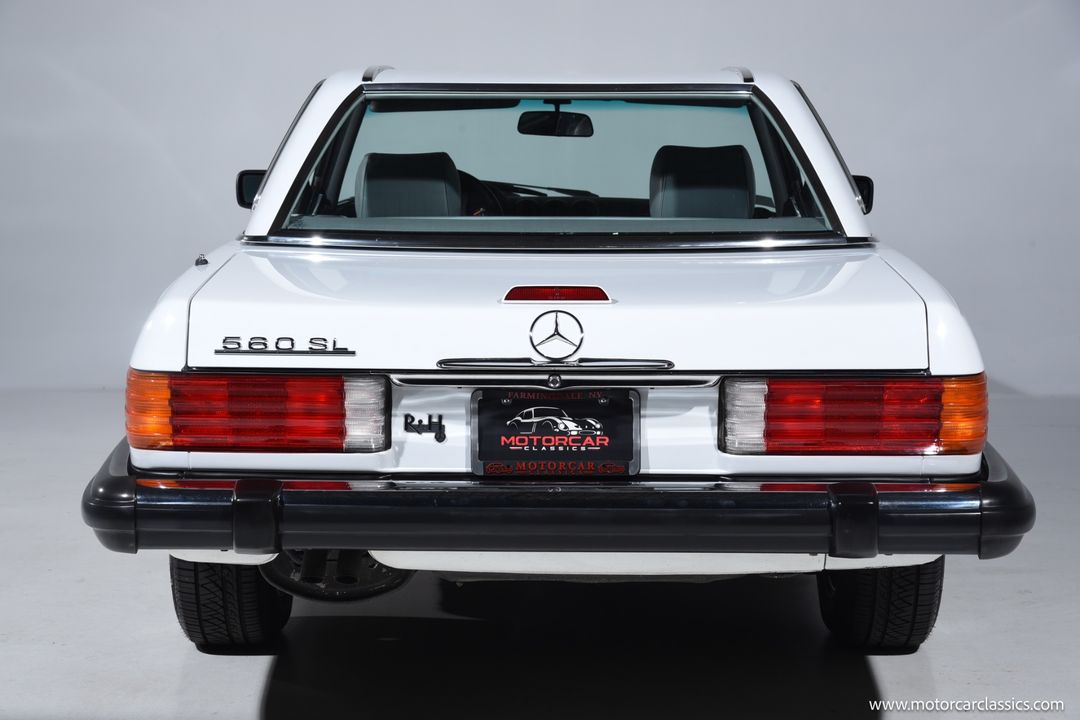 1989 Mercedes-Benz 560-Class