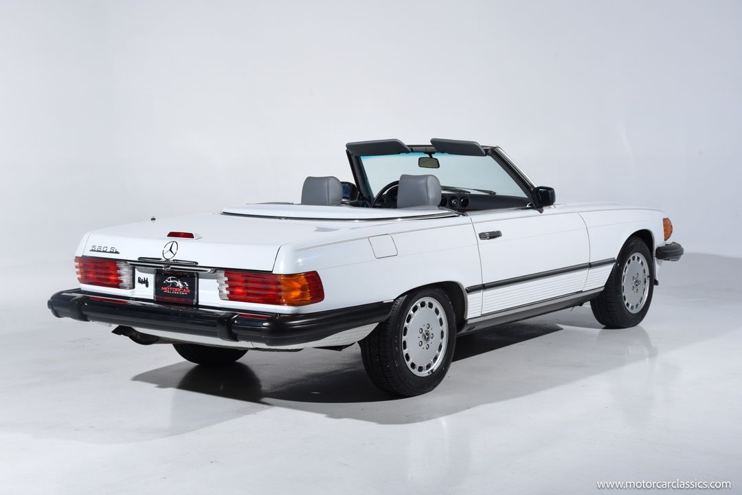 1989 Mercedes-Benz 560-Class