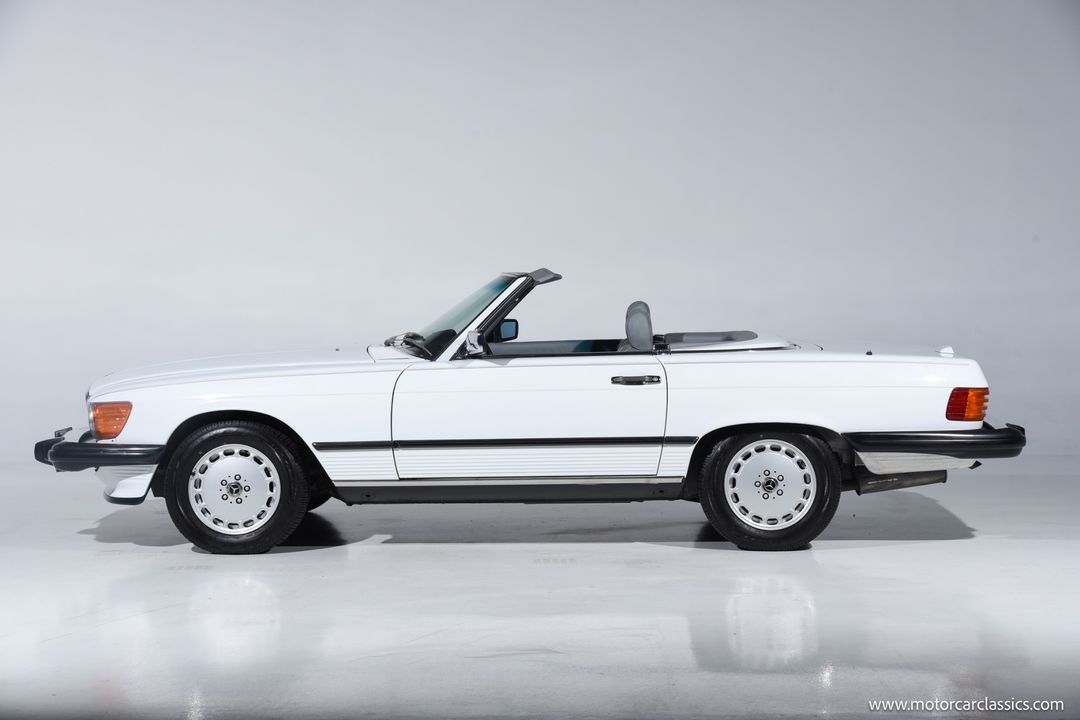 1989 Mercedes-Benz 560-Class