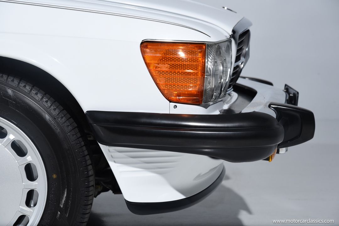 1989 Mercedes-Benz 560-Class