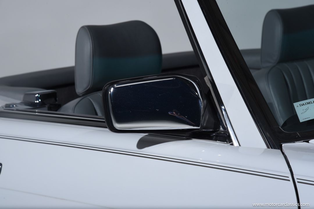 1989 Mercedes-Benz 560-Class