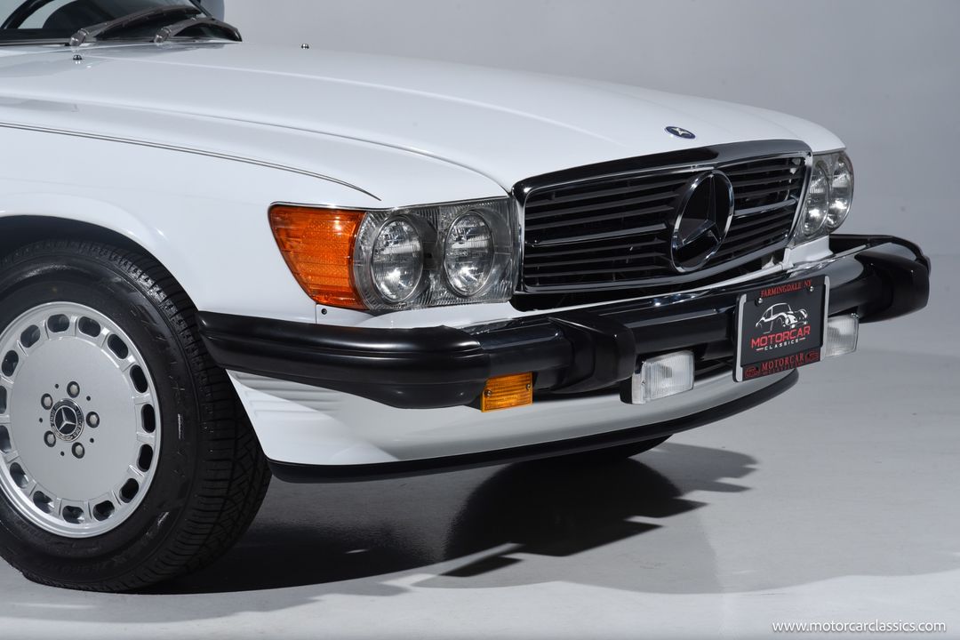 1989 Mercedes-Benz 560-Class