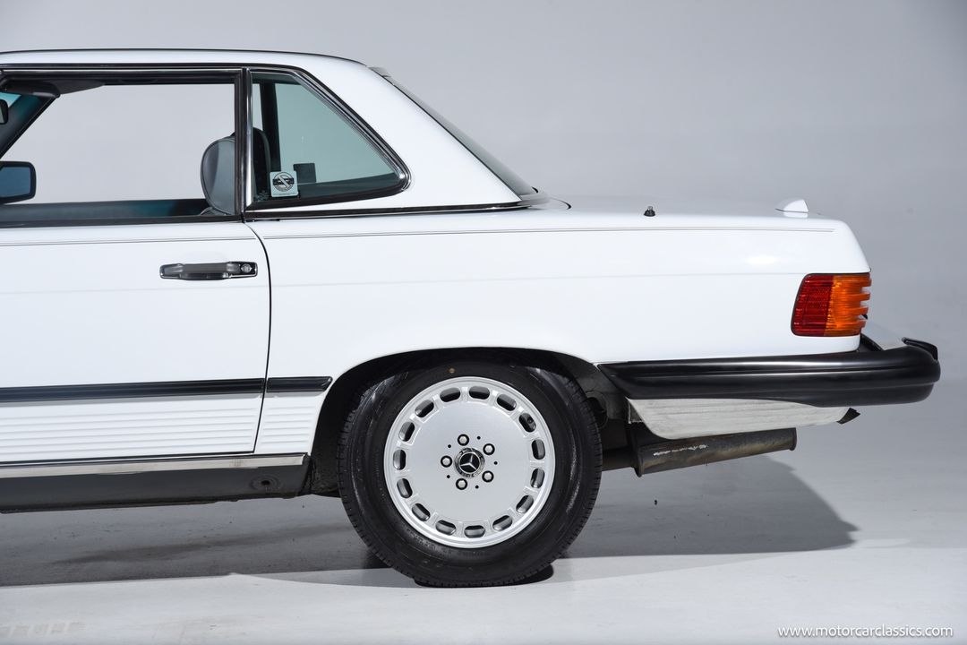 1989 Mercedes-Benz 560-Class