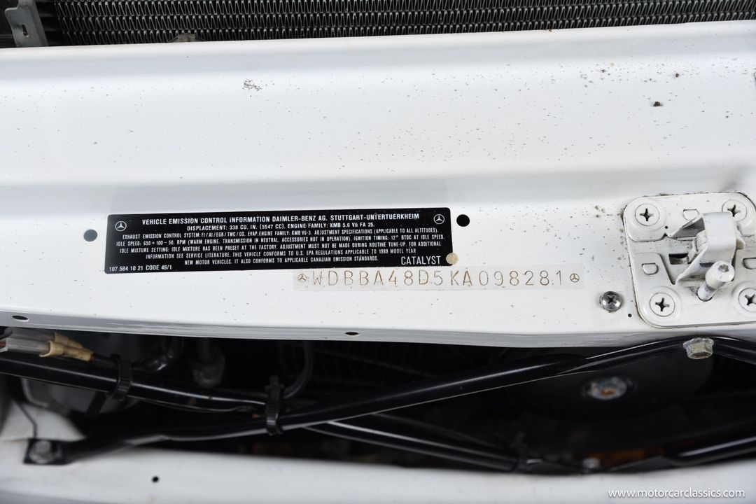 1989 Mercedes-Benz 560-Class