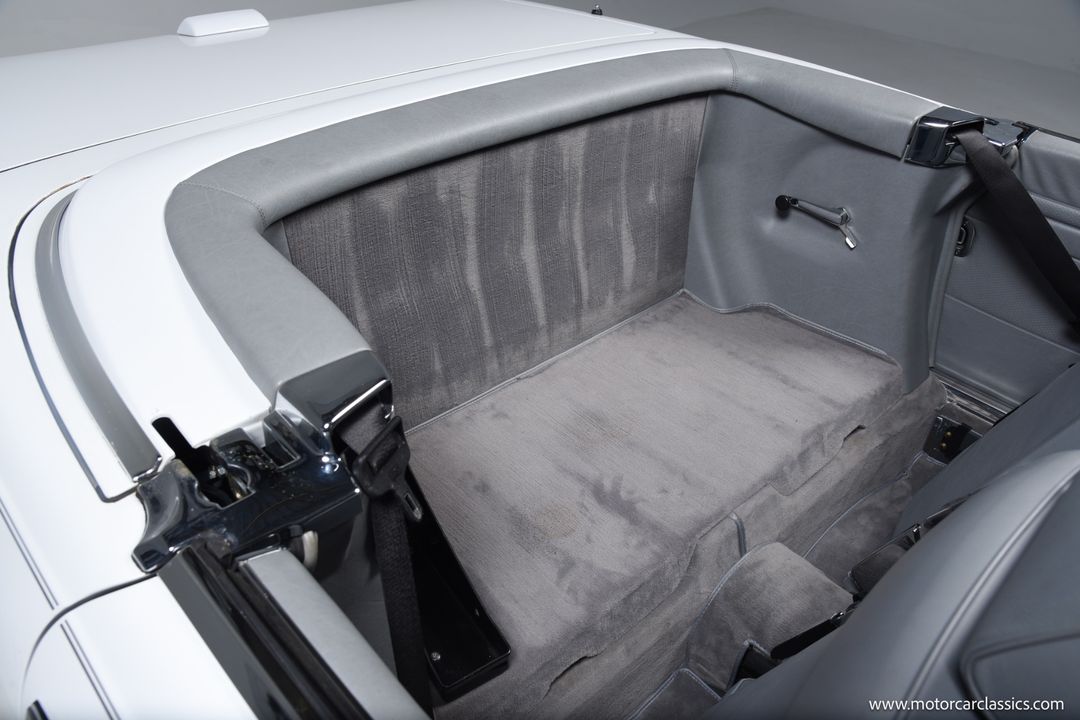 1989 Mercedes-Benz 560-Class