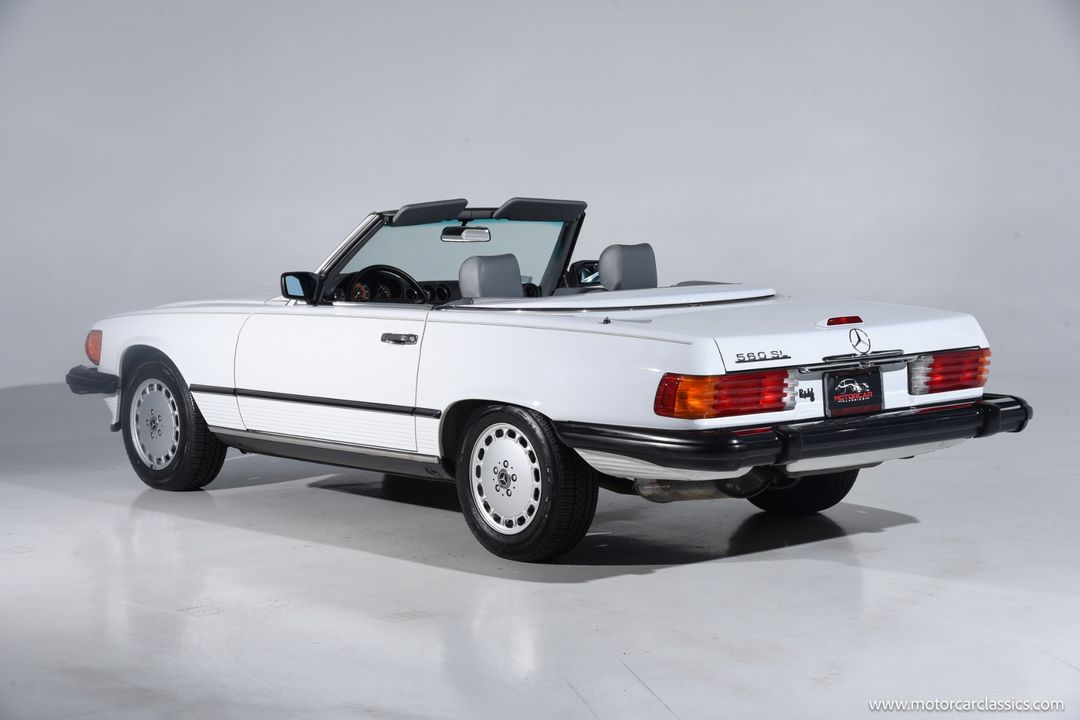 1989 Mercedes-Benz 560-Class